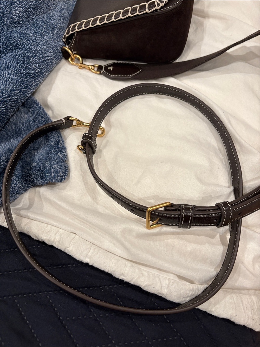 Tory Burch Dark Brown Leather Crossbody with Cream Whipstitch Trim - Picture 5 of 8